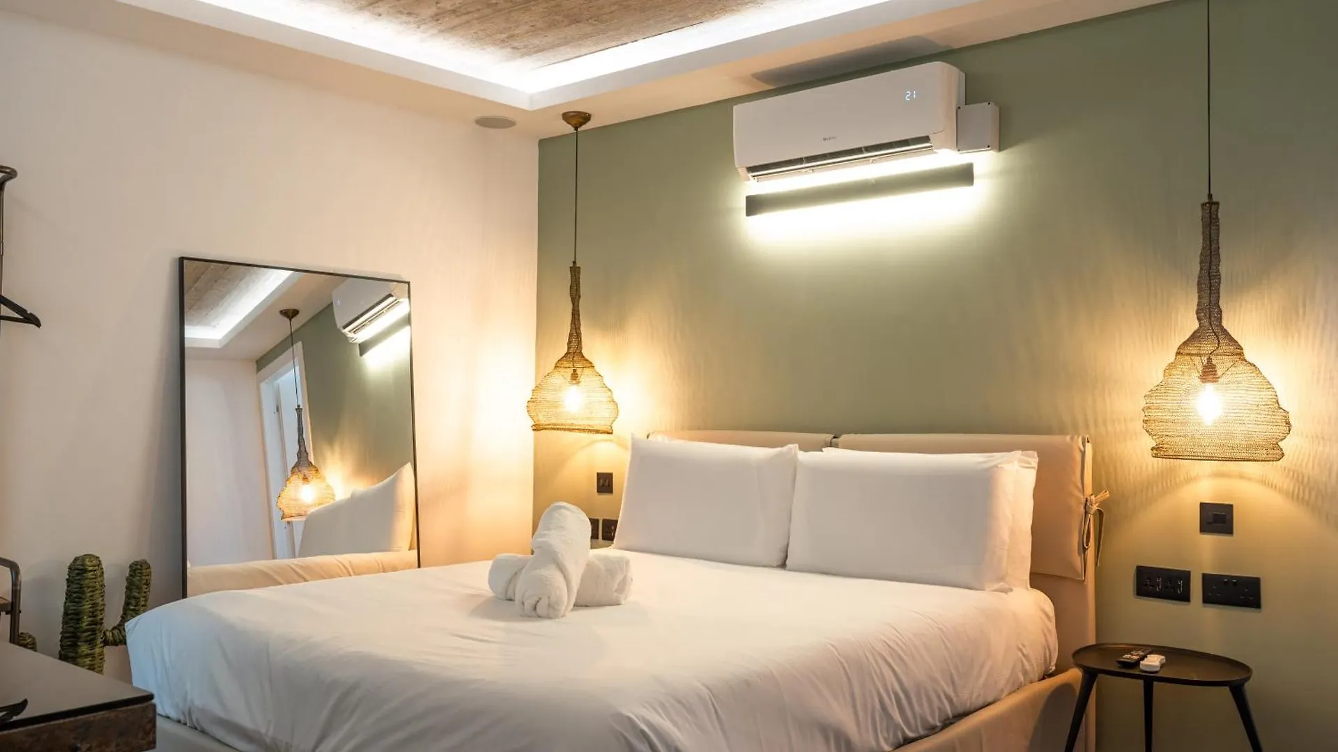 Hotel The Bear And Ween Saint Julian's Malta